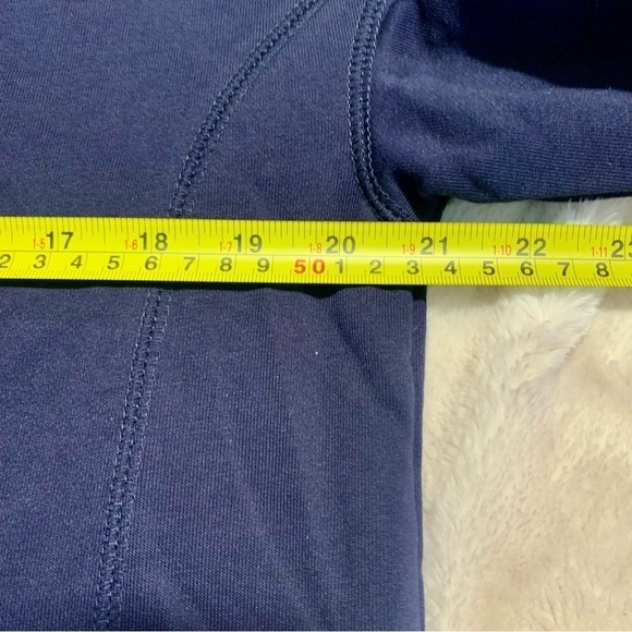 NEW Sweatshirt Medium Navy Blue V-Neck Long-Sleeved Basic Top NWOT! - Picture 12 of 13